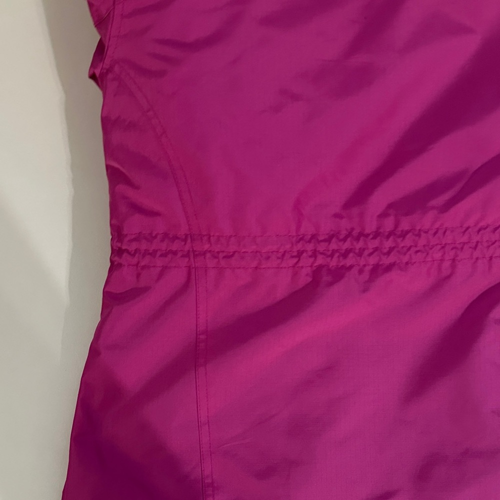 Pink waterproof jacket - Picture 10 of 11